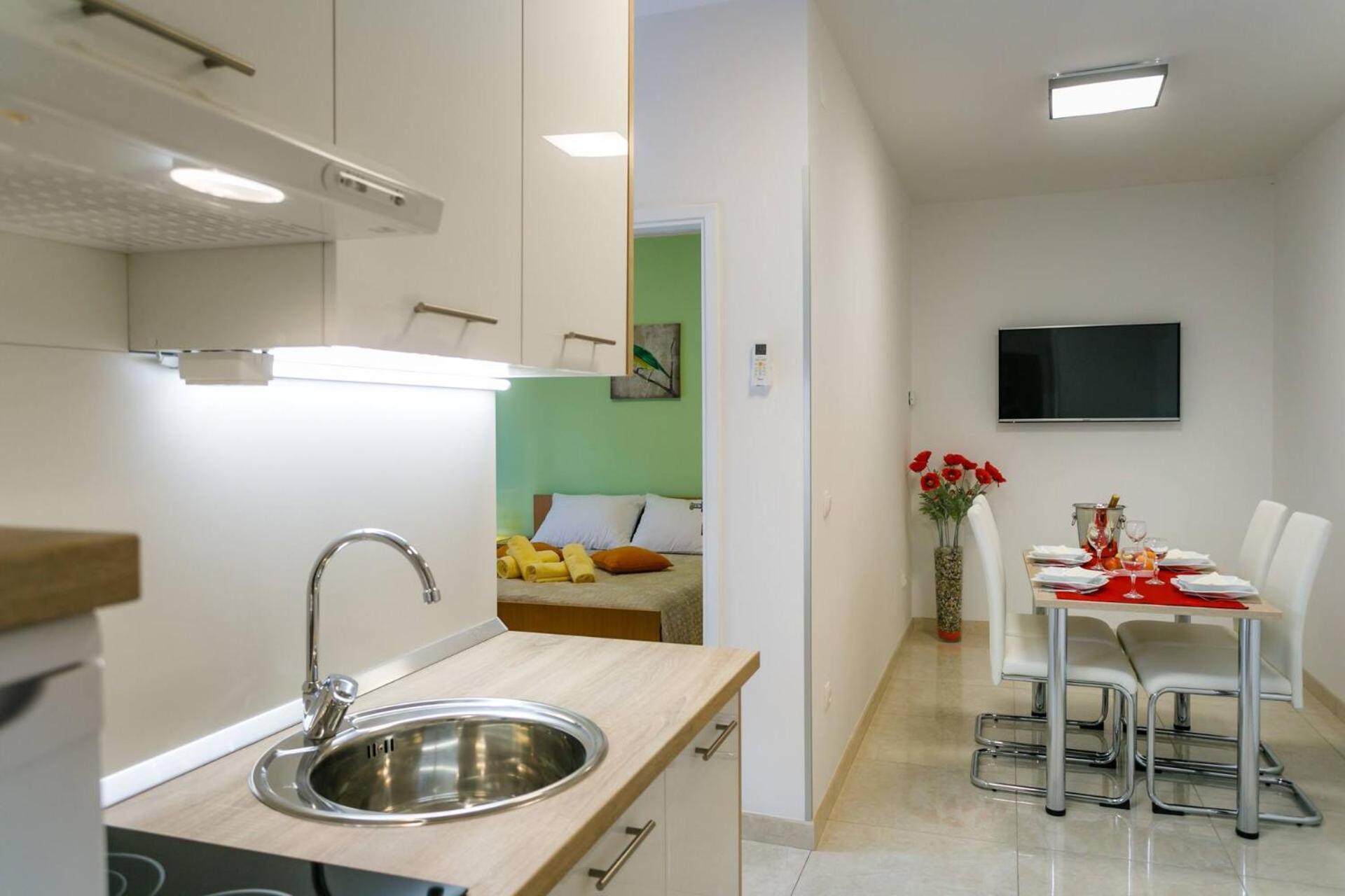 Apartments Paradiso クルク エクステリア 写真